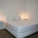 Amphitrite Santorini شقة فندقية Vóthon