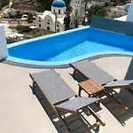 Amphitrite Santorini