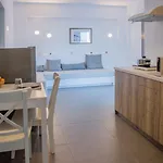 Amphitrite Santorini 4*