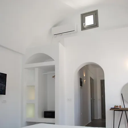 Amphitrite Santorini Вотон