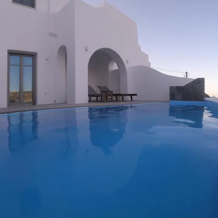 Aparthotel Amphitrite Santorini 3*