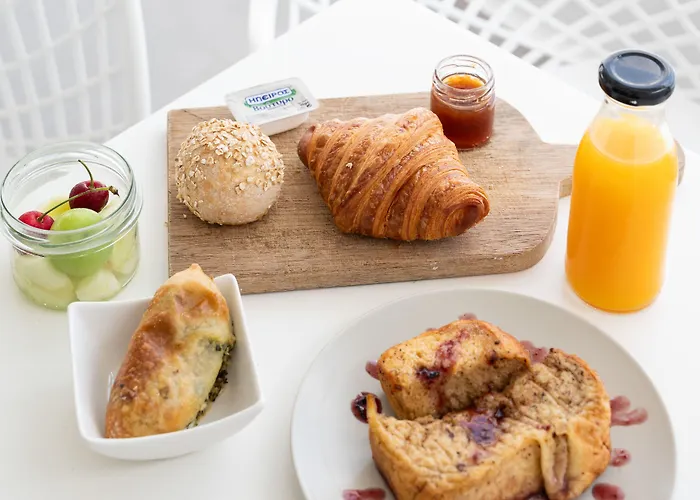 Amphitrite Santorini 4*