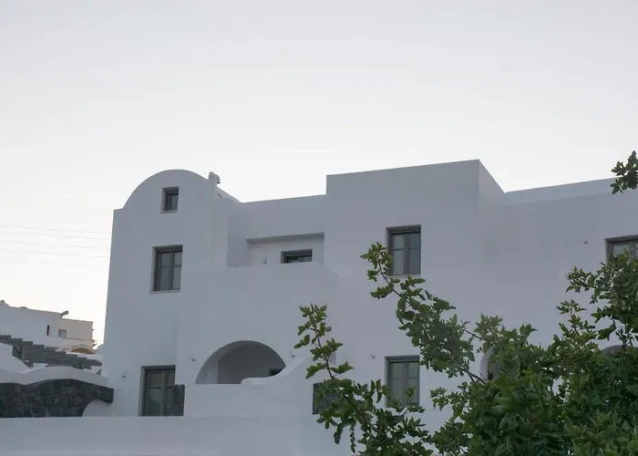 Amphitrite Santorini 4* Vóthon