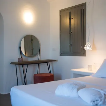 Lägenhetshotell Amphitrite Santorini 4*