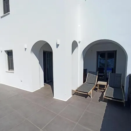 Amphitrite Santorini 4* Vóthon