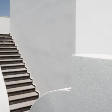 Amphitrite Santorini
