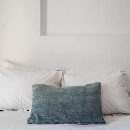 Amphitrite Santorini Aparthotel 3*