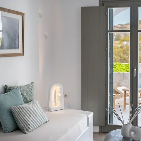 Amphitrite Santorini Vóthon