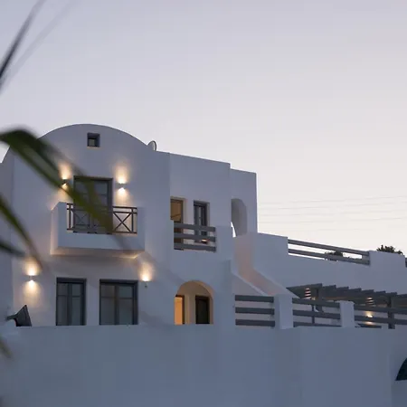 Amphitrite Santorini 4* Vóthon