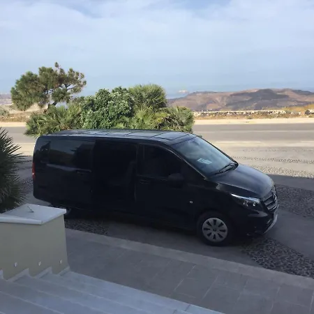 Amphitrite Santorini Lägenhetshotell 4*