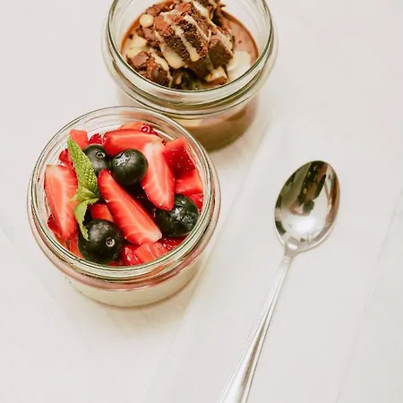 Amphitrite Santorini Aparthotel Vóthon