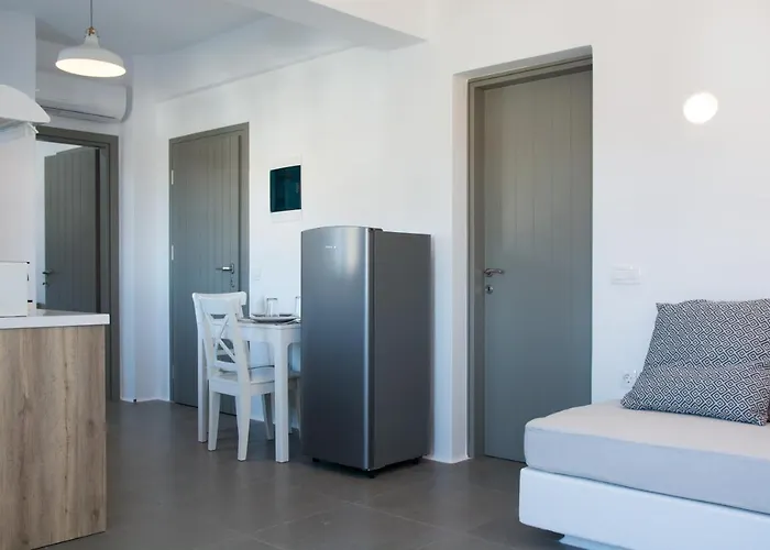 Amphitrite Santorini