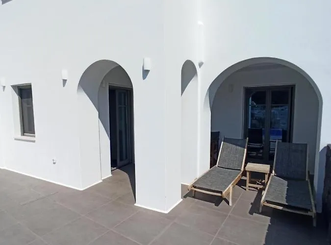 Amphitrite Santorini 4* Vóthon