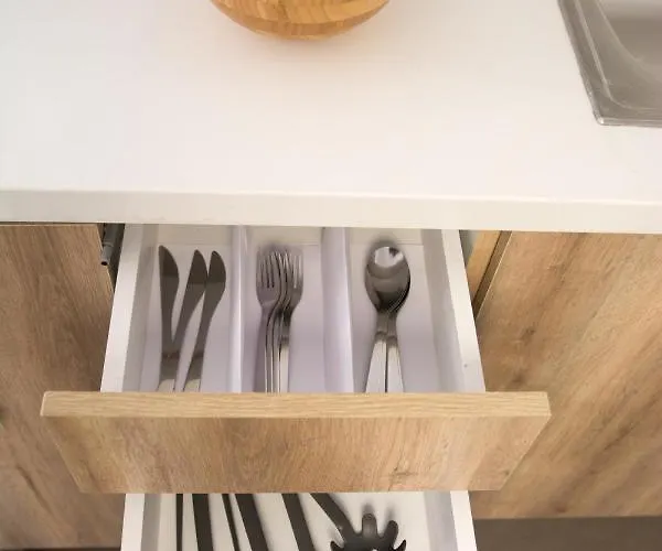 Amphitrite Santorini