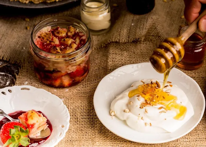 Amphitrite Santorini