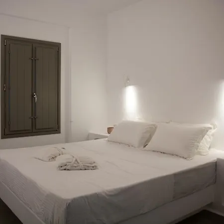 Amphitrite Santorini