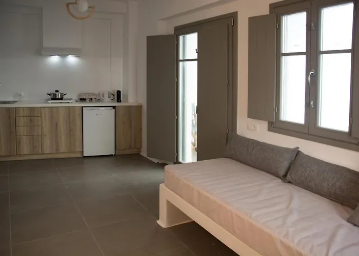 Amphitrite Santorini 4*