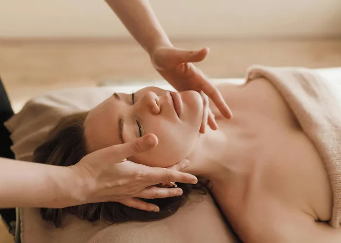 Amphitrite Santorini Lägenhetshotell Vóthon