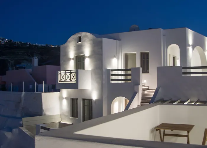 Amphitrite Santorini Aparthotel