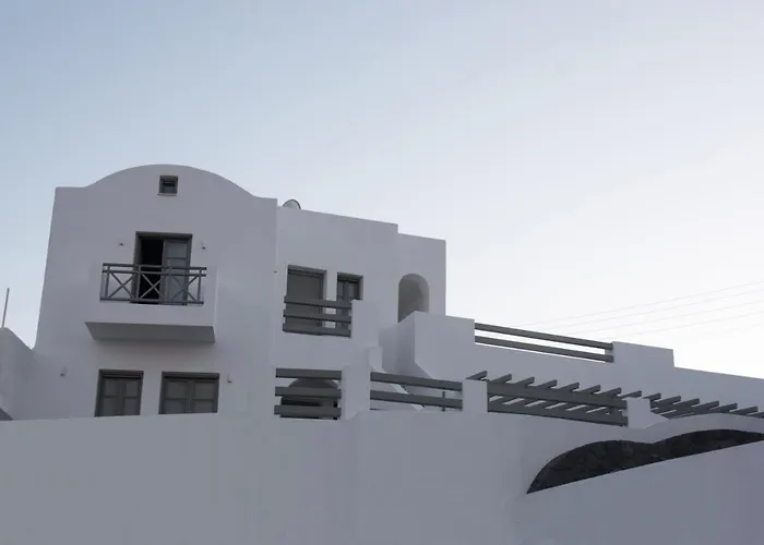 Amphitrite Santorini