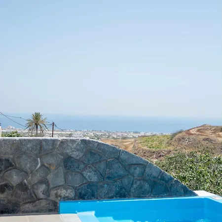 Amphitrite Santorini 3*